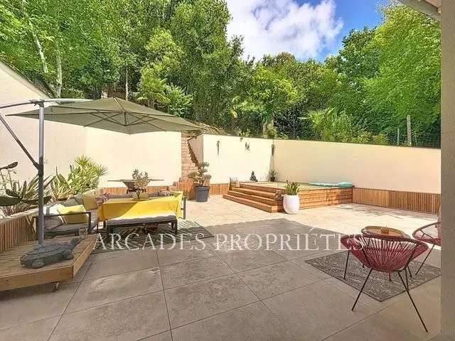Maison Bordeaux - 3 chambres - 215m²
