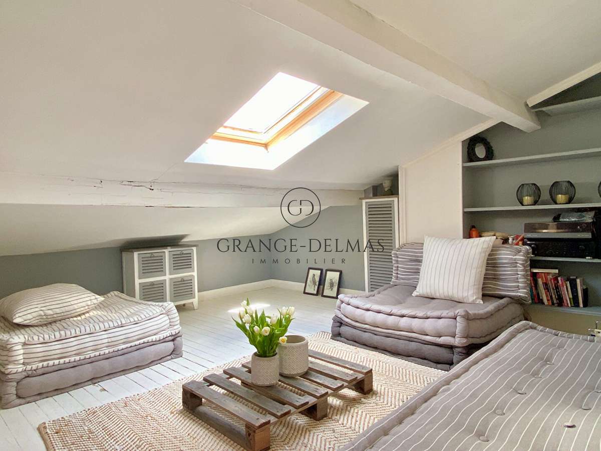 House Bordeaux