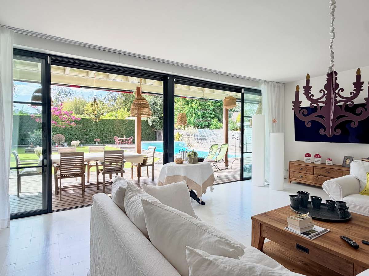 House Bordeaux