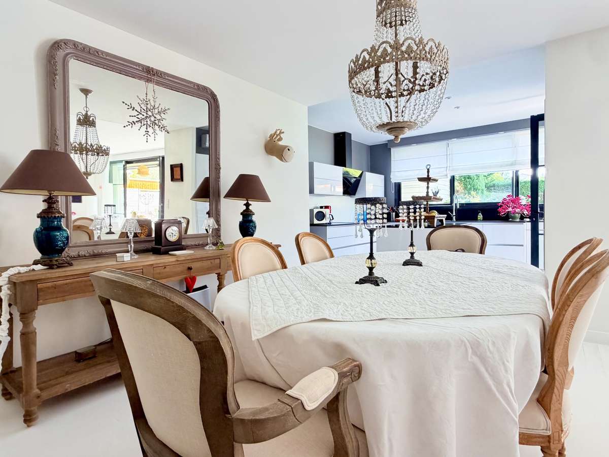 House Bordeaux