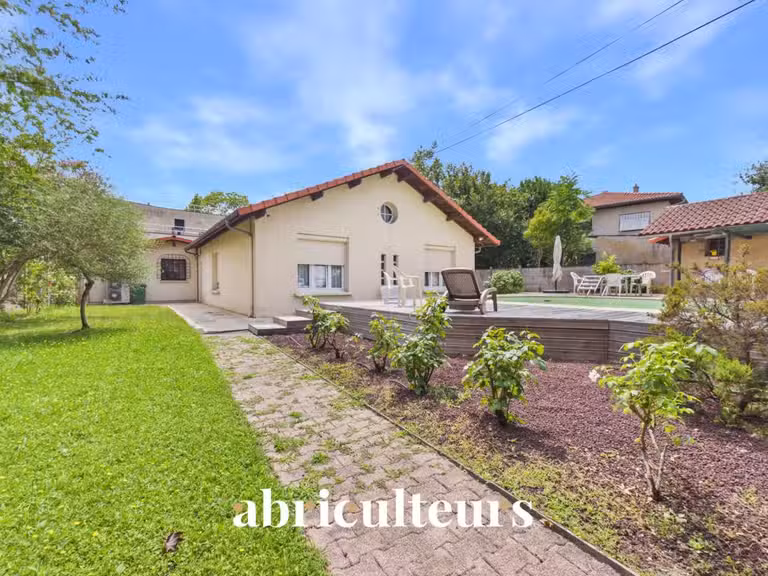 Maison Bordeaux - 3 chambres - 185m²