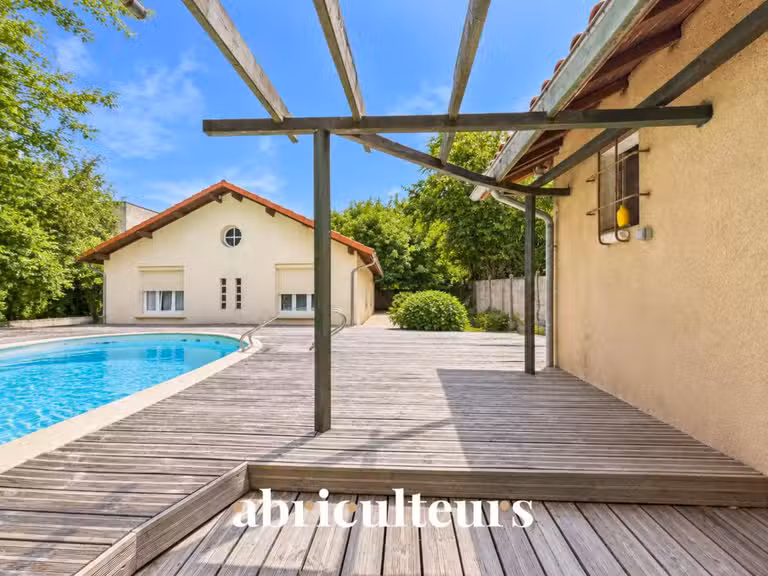 Maison Bordeaux - 3 chambres - 185m²