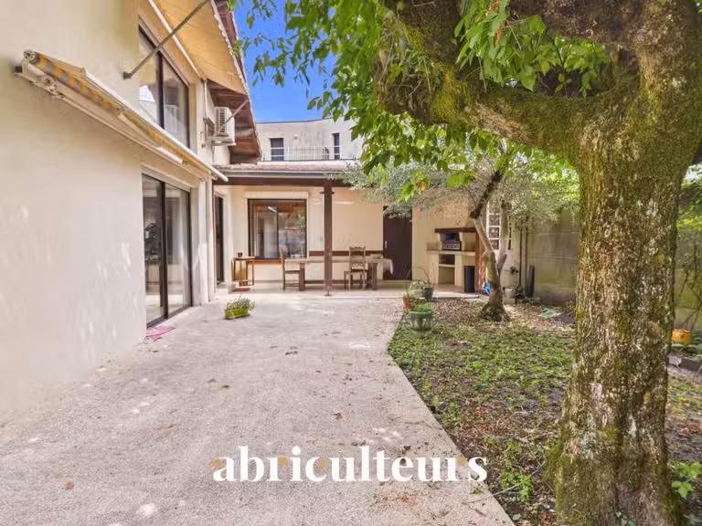 Maison Bordeaux - 3 chambres - 185m²