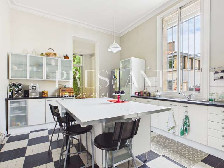 House Bordeaux - 6 bedrooms - 373m²