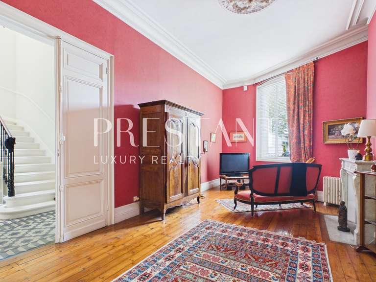 House Bordeaux - 6 bedrooms - 373m²
