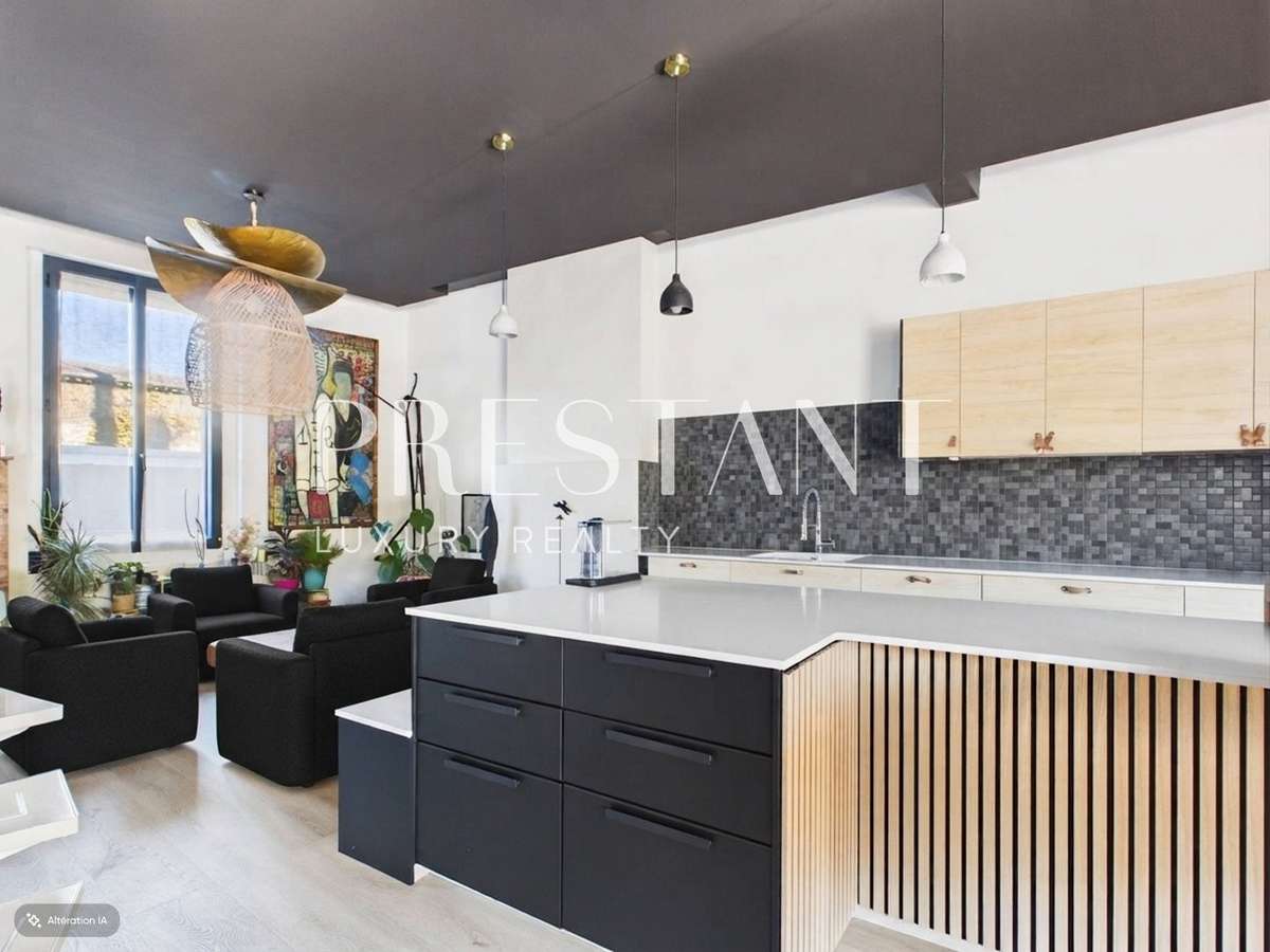 House Bordeaux