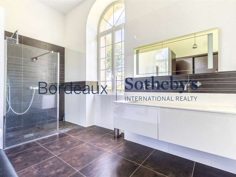 Propriété Bordeaux - 5 chambres - 420m²
