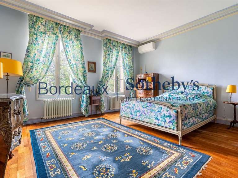 Propriété Bordeaux - 5 chambres - 800m²