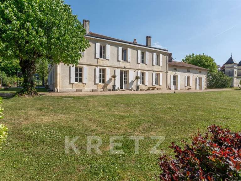 Propriété Bordeaux - 6 chambres - 804m²