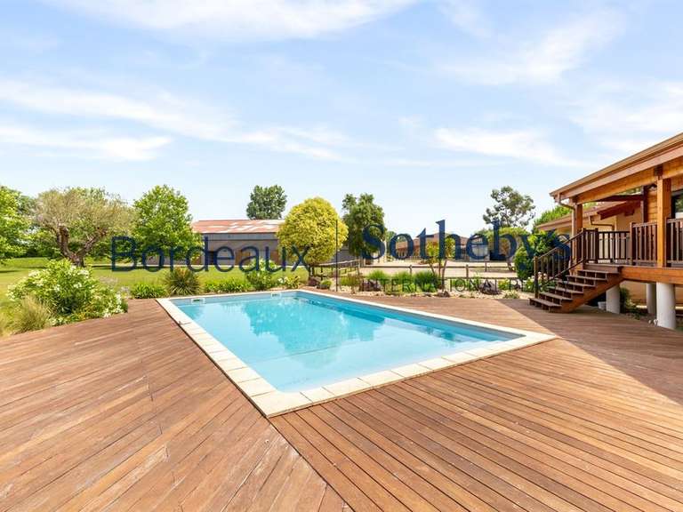 Propriété Bordeaux - 4 chambres - 200m²