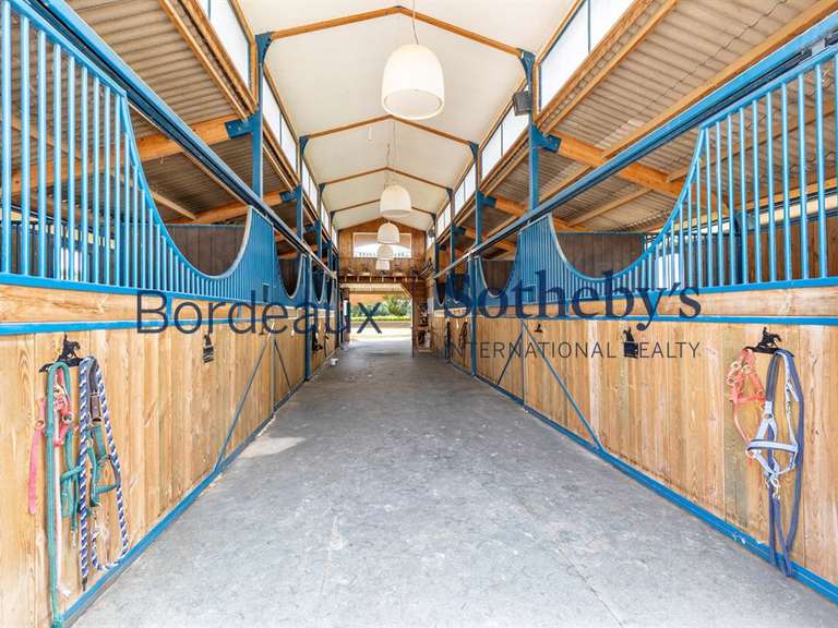 Propriété Bordeaux - 4 chambres - 200m²