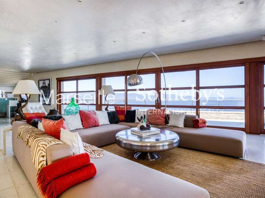 House Bormes-les-Mimosas