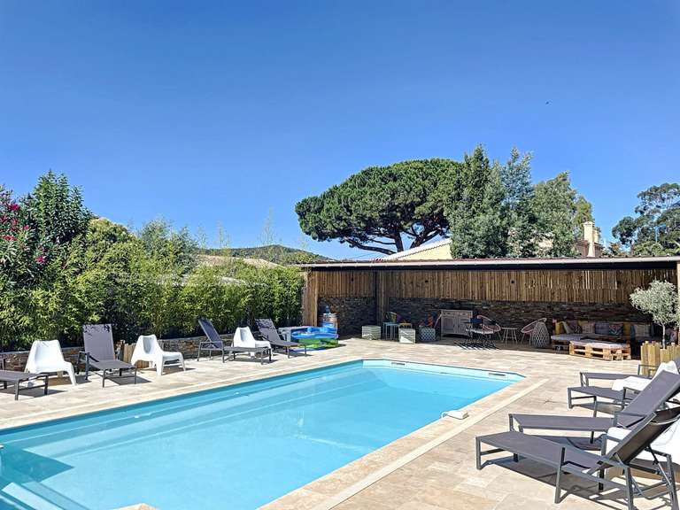 Maison Bormes-les-Mimosas - 6 chambres - 215m²