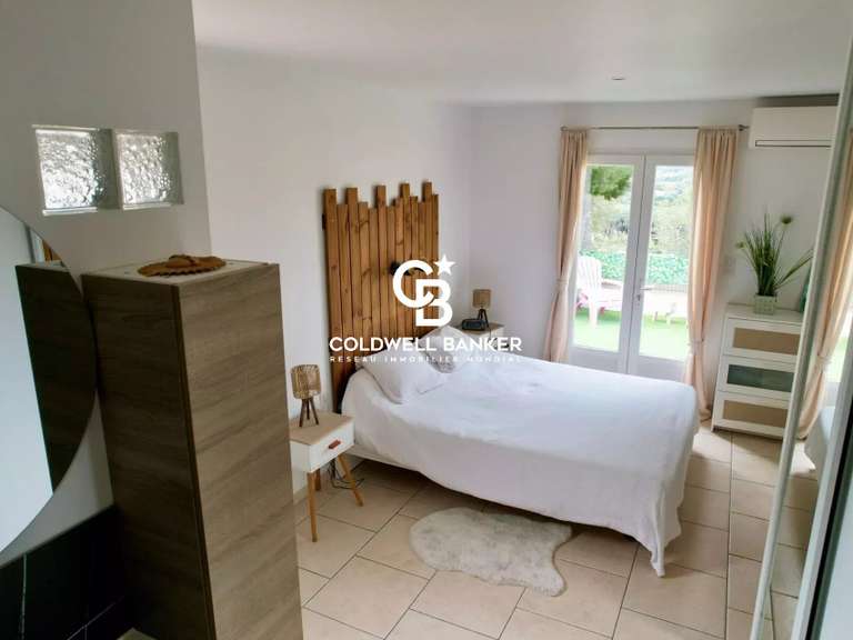 Maison Bormes-les-Mimosas - 4 chambres - 147m²