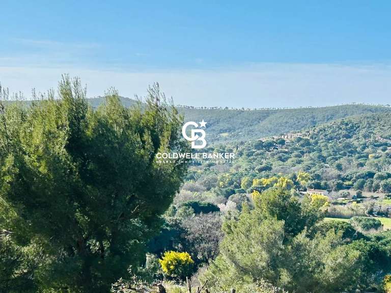 Maison Bormes-les-Mimosas - 4 chambres - 147m²