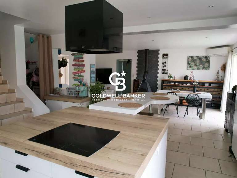 Maison Bormes-les-Mimosas - 4 chambres - 147m²