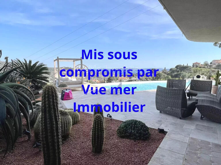 Vente Propriété avec Vue mer Bormes-les-Mimosas - 9 chambres