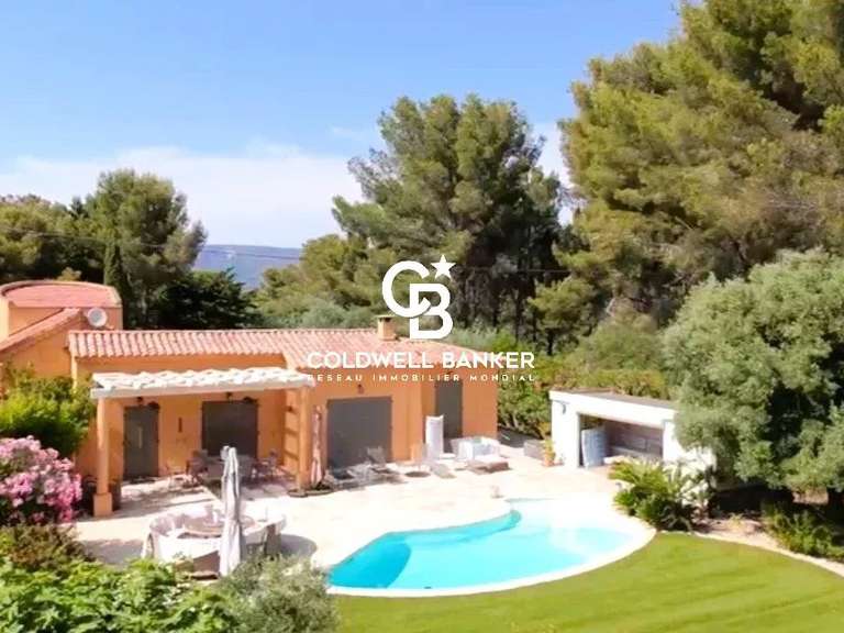 Villa Bormes-les-Mimosas - 4 chambres - 178m²