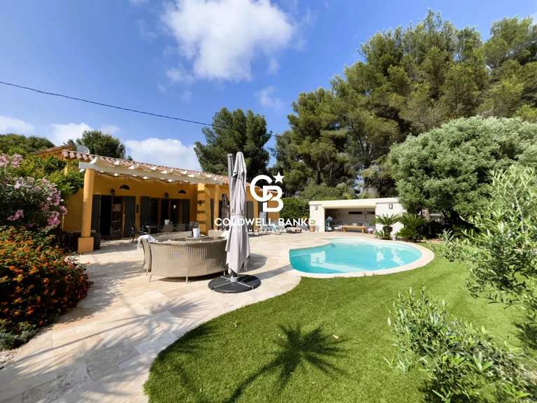 Villa Bormes-les-Mimosas - 4 chambres - 178m²