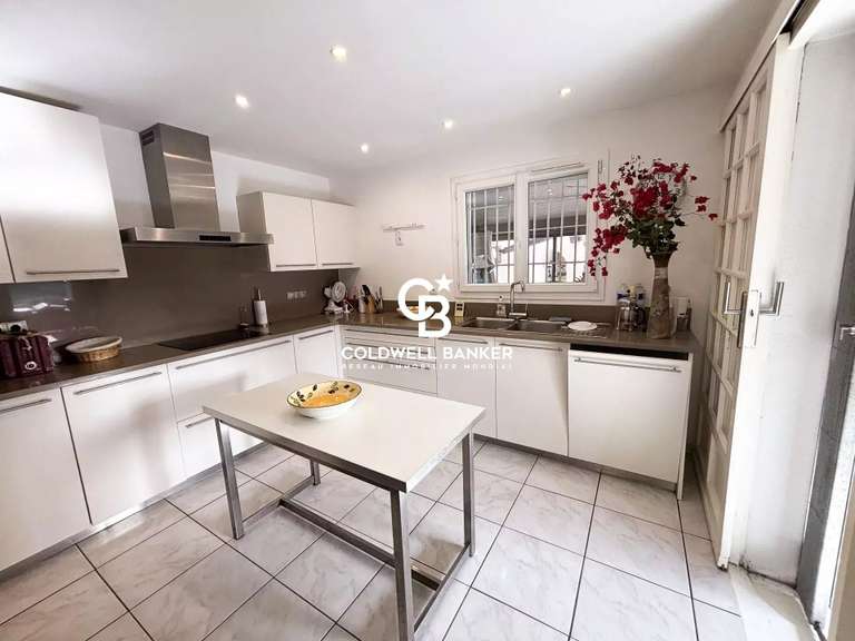 Villa Bormes-les-Mimosas - 4 chambres - 203m²