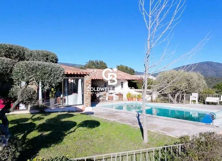 Villa Bormes-les-Mimosas - 4 chambres - 203m²