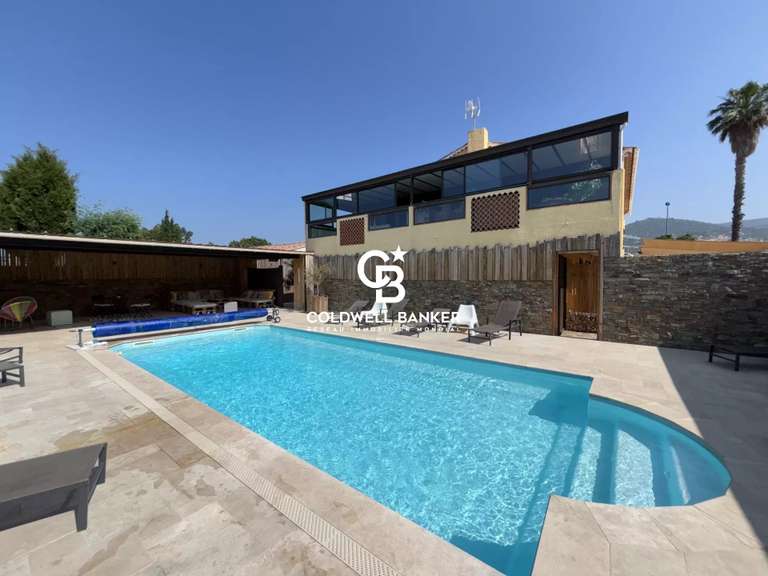 Villa Bormes-les-Mimosas - 6 chambres - 275m²