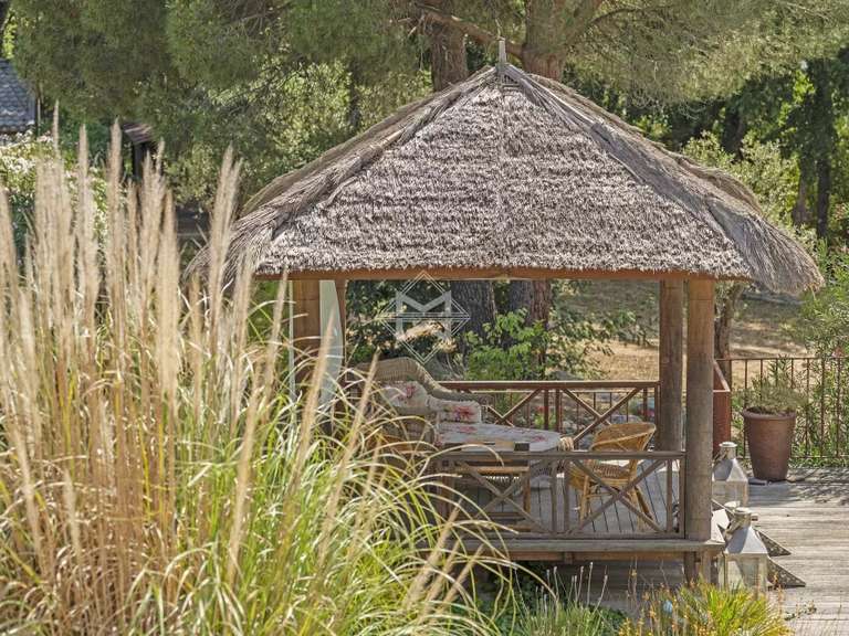 Villa Bormes-les-Mimosas - 5 bedrooms - 325m²