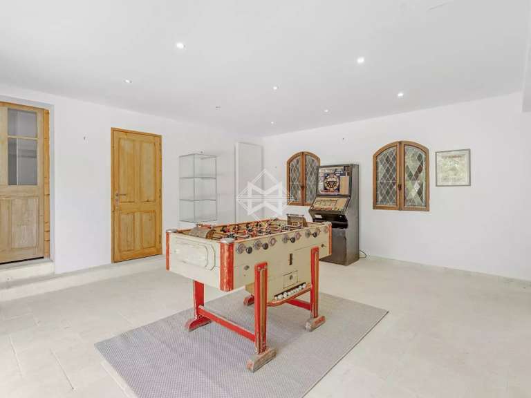 Villa Bormes-les-Mimosas - 5 bedrooms - 325m²