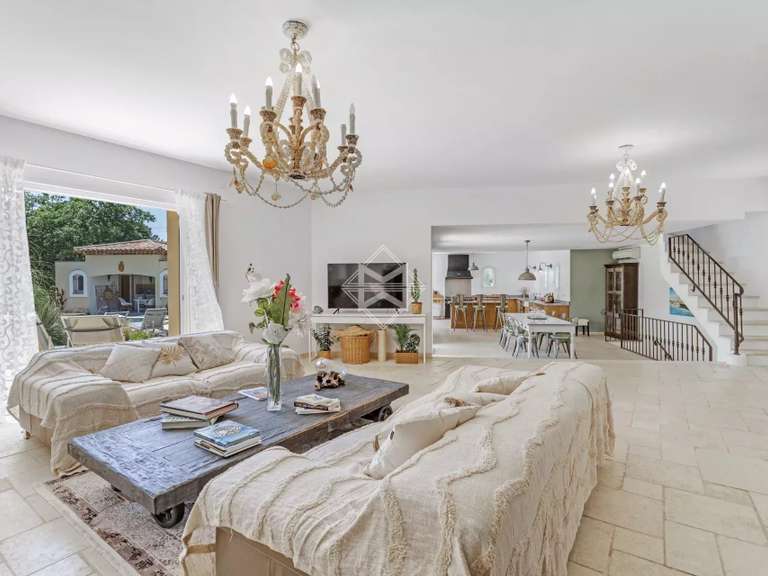 Villa Bormes-les-Mimosas - 5 bedrooms - 325m²