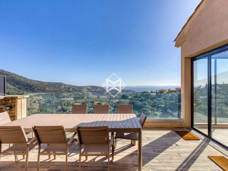Villa with Sea view Bormes-les-Mimosas - 6 bedrooms - 350m²