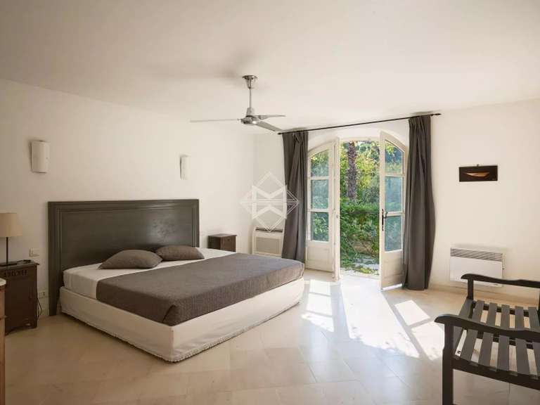 Villa Bormes-les-Mimosas - 9 bedrooms - 482m²