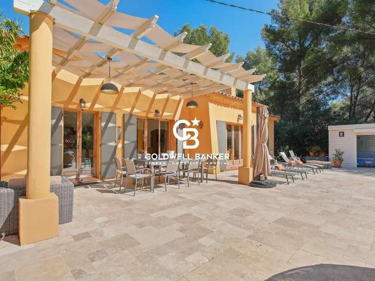 Villa Bormes-les-Mimosas - 4 chambres - 178m²