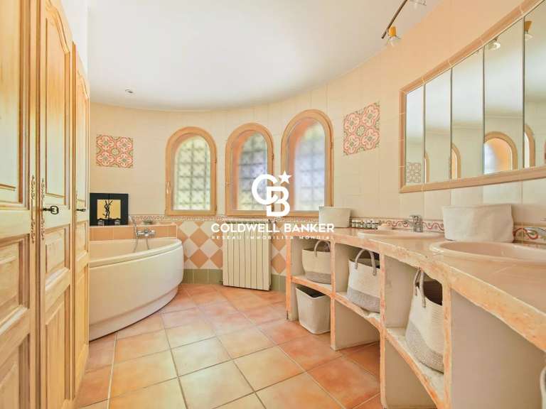 Villa Bormes-les-Mimosas - 4 chambres - 178m²