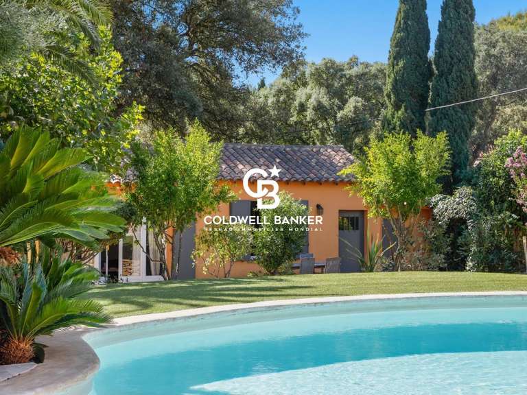 Villa Bormes-les-Mimosas - 4 chambres - 178m²