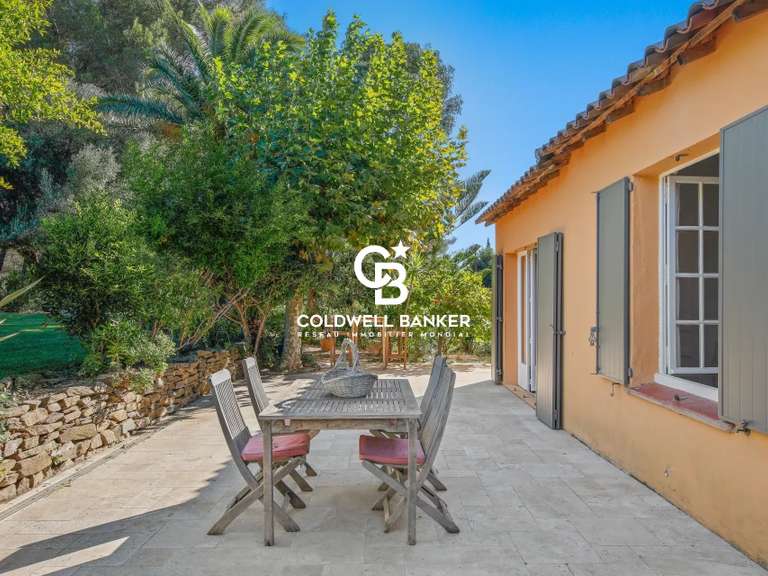 Villa Bormes-les-Mimosas - 4 chambres - 178m²