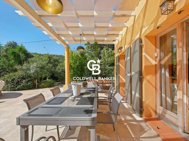 Villa Bormes-les-Mimosas - 4 chambres - 178m²