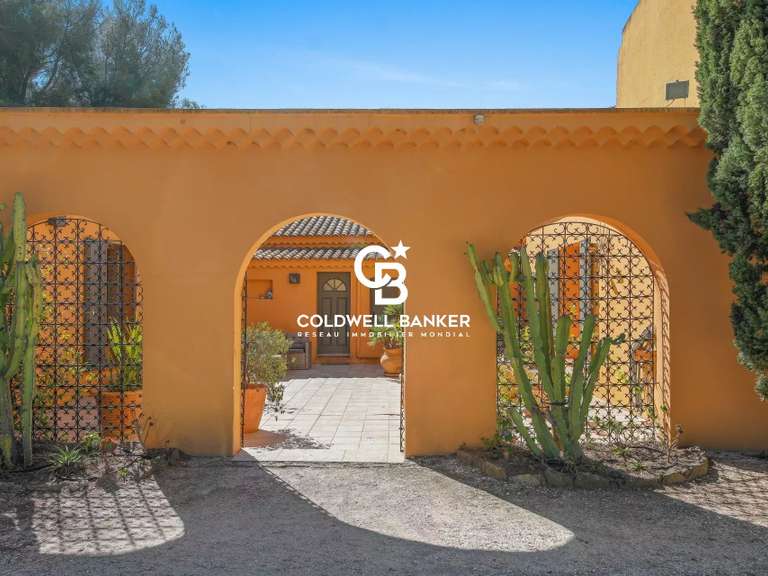 Villa Bormes-les-Mimosas - 4 chambres - 178m²