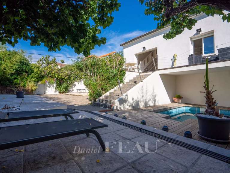Villa Bormes-les-Mimosas - 4 chambres - 196m²