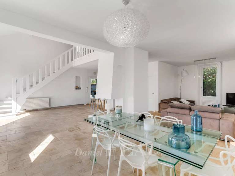 Villa Bormes-les-Mimosas - 4 chambres - 196m²