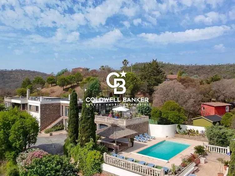 Villa Bormes-les-Mimosas - 6 chambres - 367m²