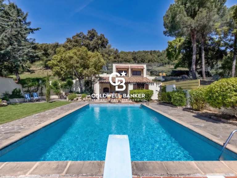 Villa Bormes-les-Mimosas - 6 chambres - 239m²