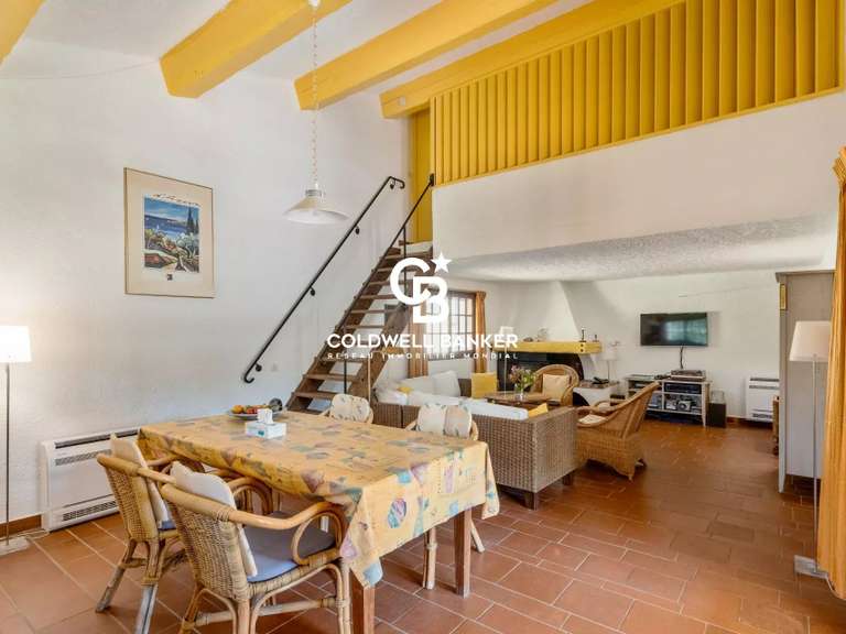 Villa Bormes-les-Mimosas - 6 bedrooms - 239m²