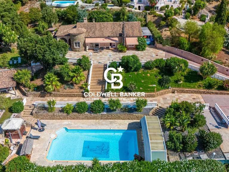 Villa avec Vue sur mer Bormes-les-Mimosas - 3 chambres - 180m²