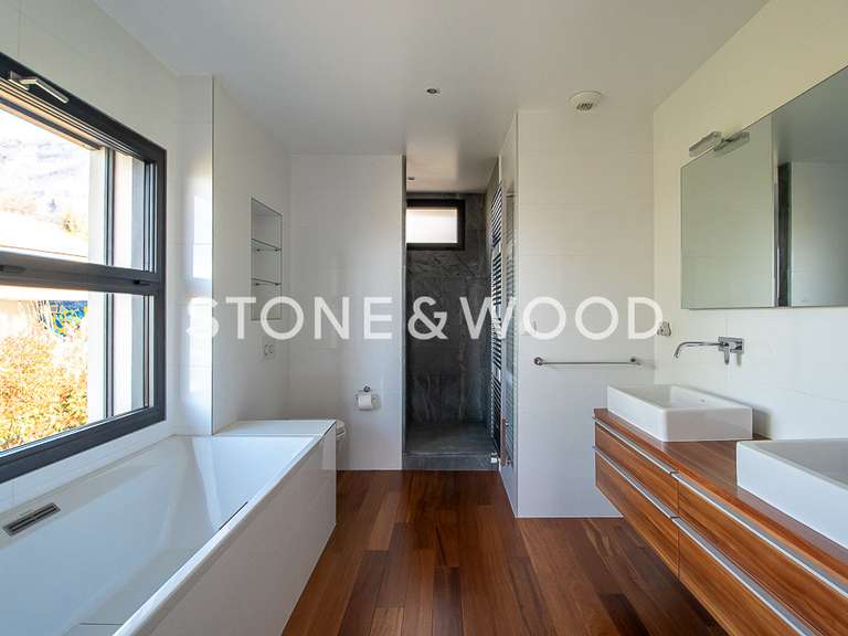 House Bossey - 3 bedrooms - 204m²