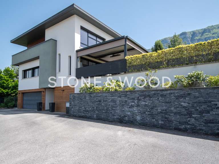 House Bossey - 3 bedrooms - 204m²