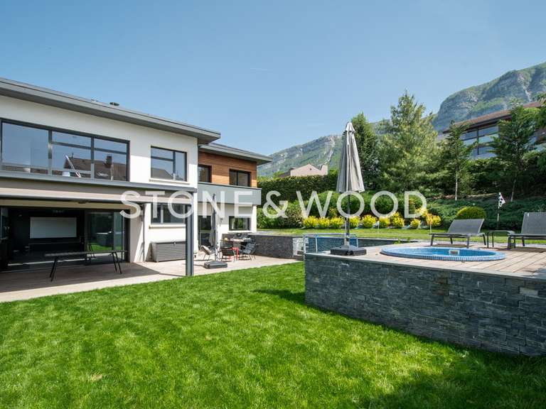 House Bossey - 3 bedrooms - 204m²