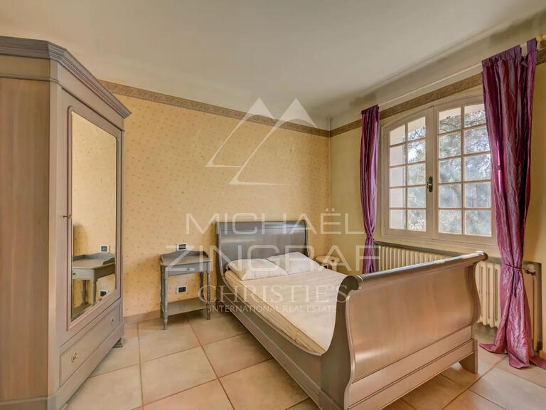 Sale House Bouc-Bel-Air - 9 bedrooms