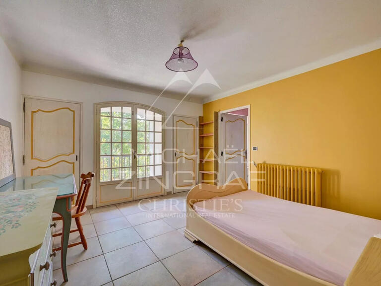 Sale House Bouc-Bel-Air - 9 bedrooms