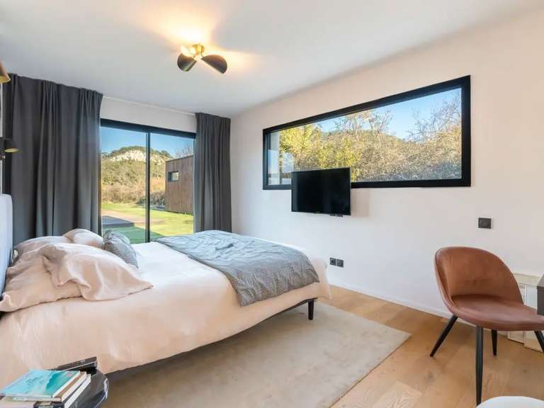 Maison Bouc-Bel-Air - 6 chambres - 215m²