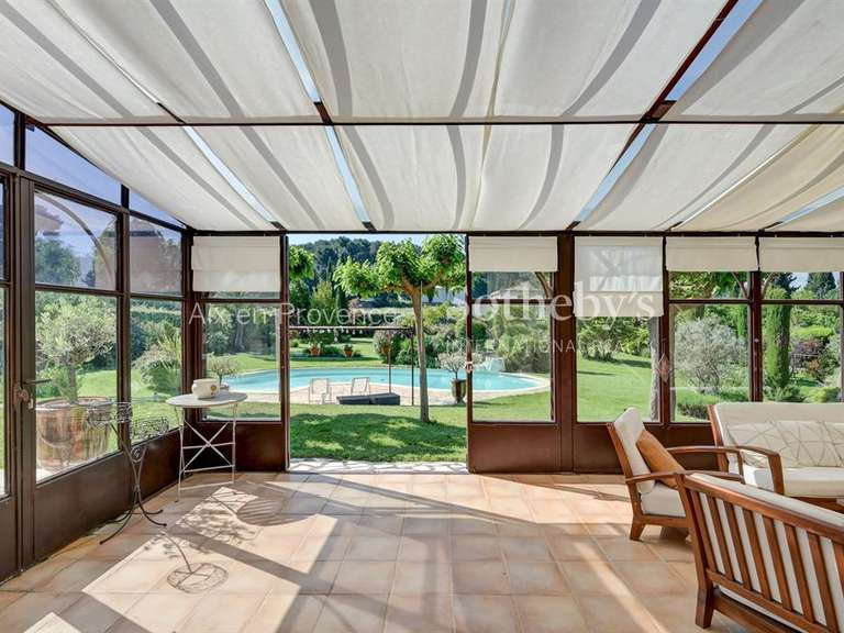 Maison Bouc-Bel-Air - 7 chambres - 386m²